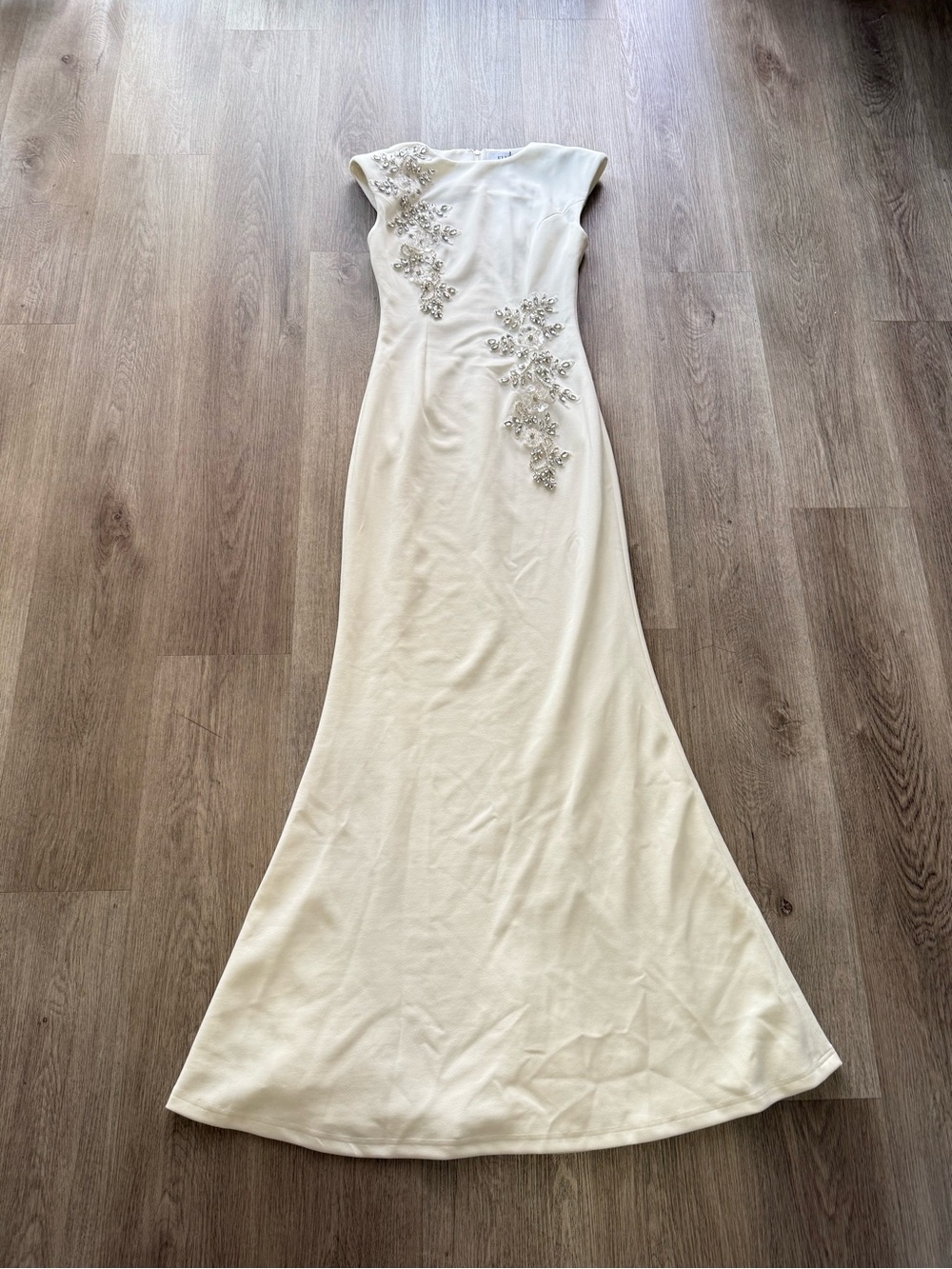 elliatt veda white 3d floral embellished diamante bridal gown maxi dress medium - Picture 7 of 14